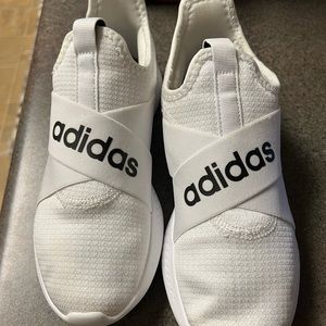 White adidas women trainer size 6